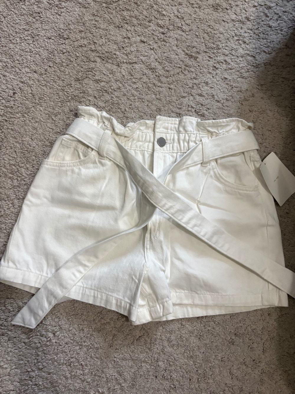 Oak + Fort White high rise shorts